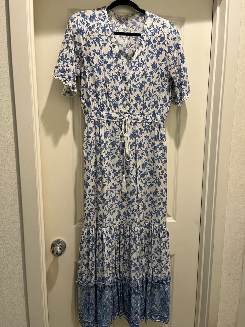Blue Floral Tie-Waist Maxi Dress - Women's